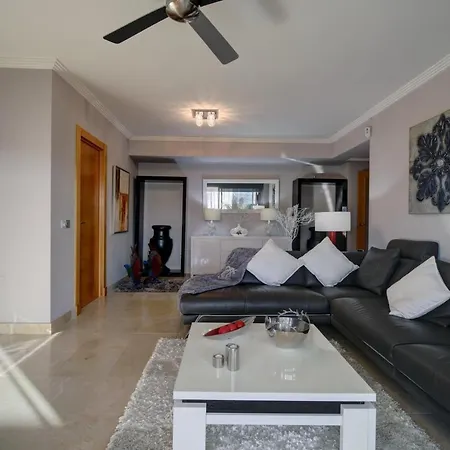 Acosta- Incredible Designer'S Terraced Flat Estepona