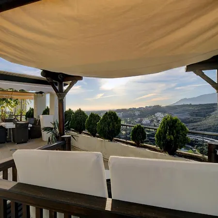 Acosta- Incredible Designer'S Terraced Flat Сasa de vacaciones Estepona