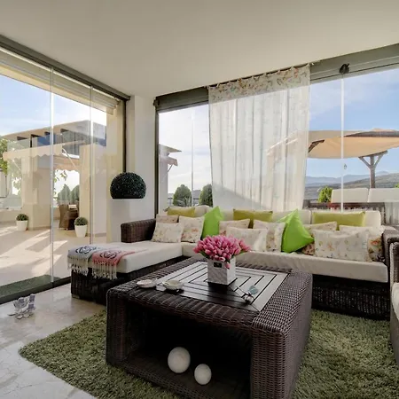 Acosta- Incredible Designer'S Terraced Flat *